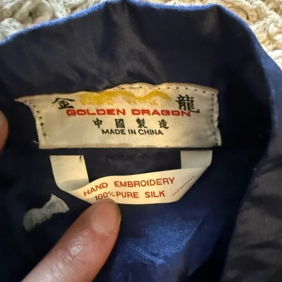 Elegant Blue Embroidered Kimono Robe - Picture 3 of 7